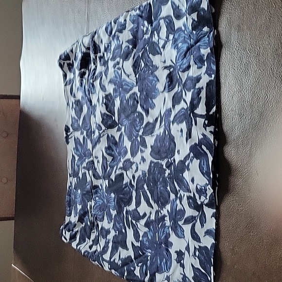 Skort - Picture 3 of 3